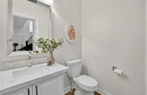 2416 Village Common Oakville ON L6M 0S2