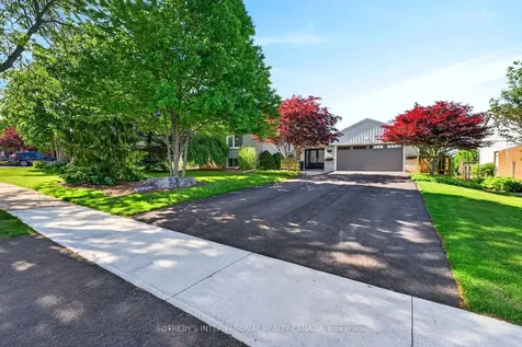 1115 Havendale Boulevard Burlington ON L7P 3E2