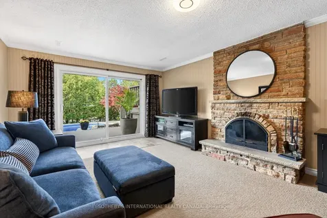 1115 Havendale Boulevard Burlington ON L7P 3E2