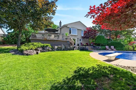1115 Havendale Boulevard Burlington ON L7P 3E2