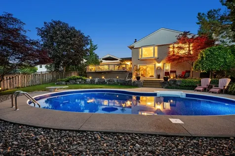 1115 Havendale Boulevard Burlington ON L7P 3E2