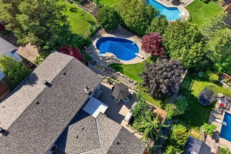 1115 Havendale Boulevard Burlington ON L7P 3E2