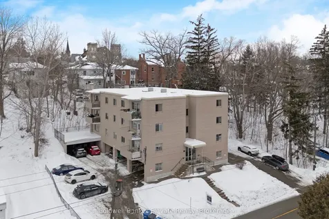 49 Park Avenue Halton Hills ON L7G 3H9