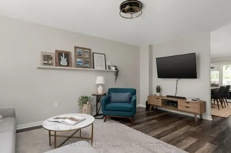 2279 Pathfinder Drive Burlington ON L7L 6N1
