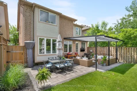 2279 Pathfinder Drive Burlington ON L7L 6N1