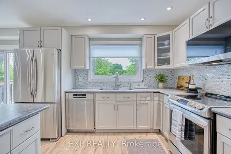 1340 Monmouth Drive Burlington ON L7P 3J6