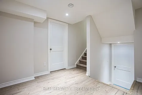 1340 Monmouth Drive Burlington ON L7P 3J6