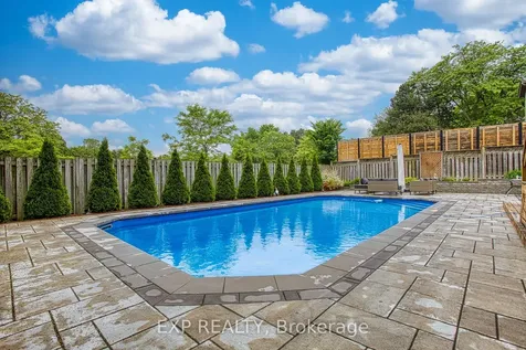 1340 Monmouth Drive Burlington ON L7P 3J6