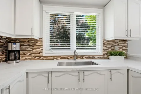 5 Curry Crescent Halton Hills ON L7G 5L4