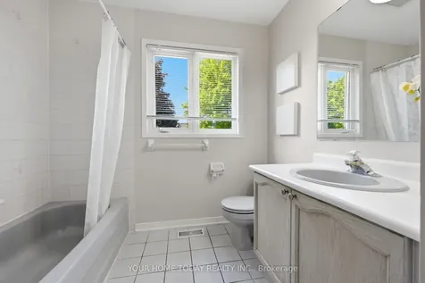 5 Curry Crescent Halton Hills ON L7G 5L4