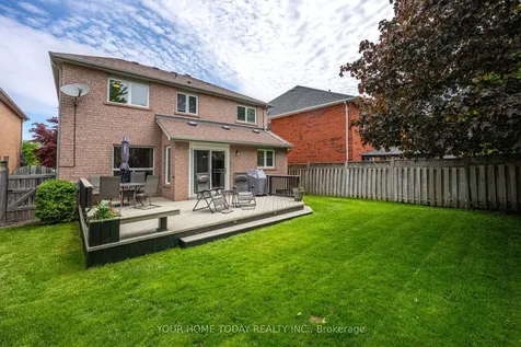 5 Curry Crescent Halton Hills ON L7G 5L4