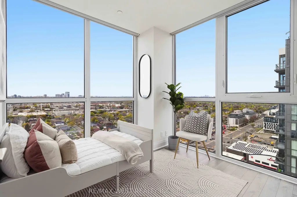 15 Zorra Street Toronto ON M8Z 0C1