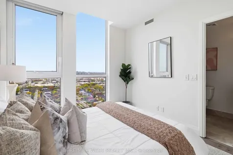 15 Zorra Street Toronto ON M8Z 0C1