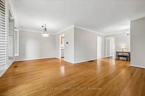 668 Bridle Wood Burlington ON L7L 4E1