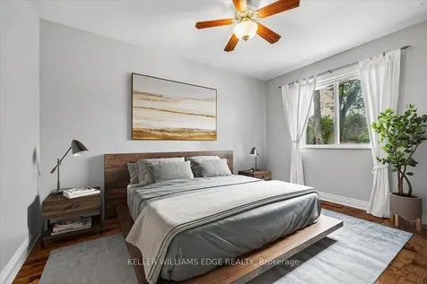 668 Bridle Wood Burlington ON L7L 4E1