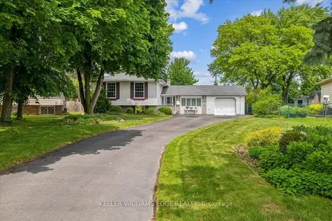 668 Bridle Wood Burlington ON L7L 4E1