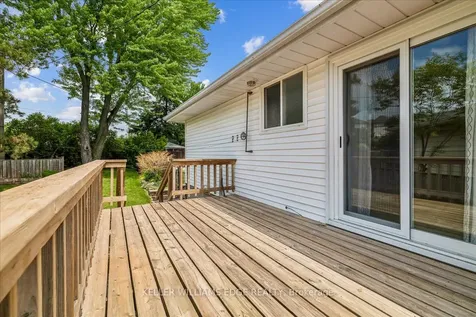 668 Bridle Wood Burlington ON L7L 4E1