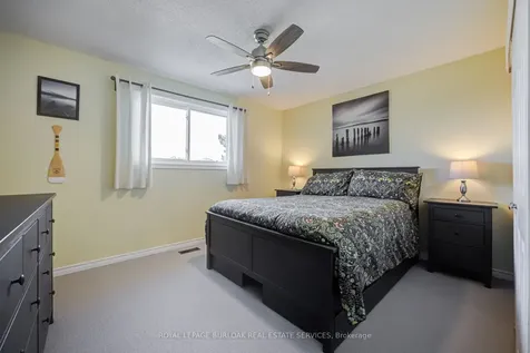 2348 Malcolm Crescent Burlington ON L7P 4H4