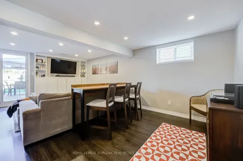 2348 Malcolm Crescent Burlington ON L7P 4H4