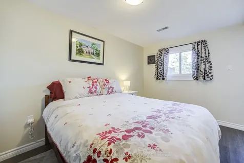 2348 Malcolm Crescent Burlington ON L7P 4H4