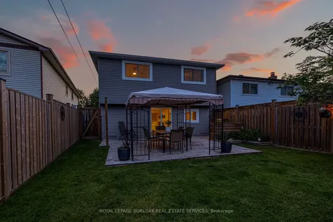 2348 Malcolm Crescent Burlington ON L7P 4H4