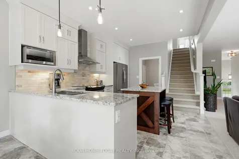 8 Trinity Court Halton Hills ON L7J 0A2