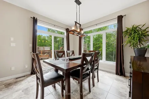 8 Trinity Court Halton Hills ON L7J 0A2