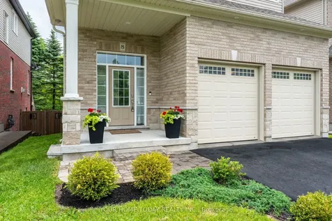 8 Trinity Court Halton Hills ON L7J 0A2