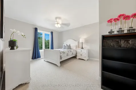 8 Trinity Court Halton Hills ON L7J 0A2