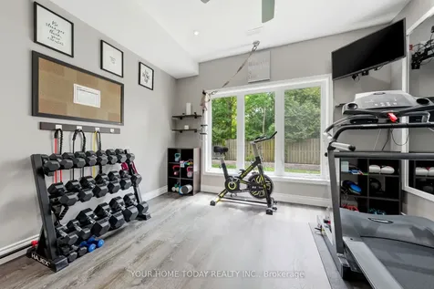 8 Trinity Court Halton Hills ON L7J 0A2