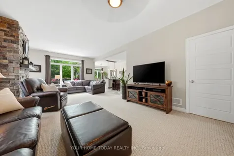 8 Trinity Court Halton Hills ON L7J 0A2
