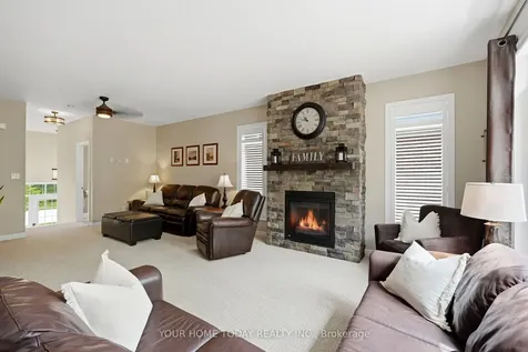 8 Trinity Court Halton Hills ON L7J 0A2
