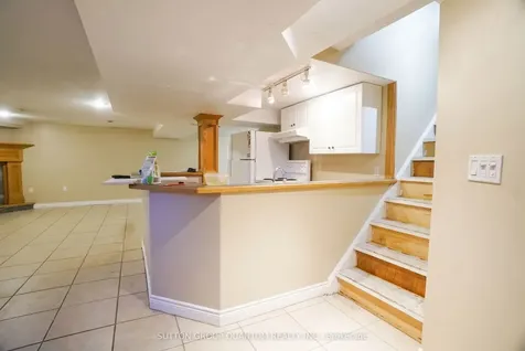 2395 Edenhurst Drive Mississauga ON L5A 2L1