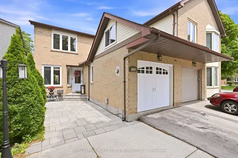 1156 Potters Wheel Crescent Oakville ON L6M 1J2