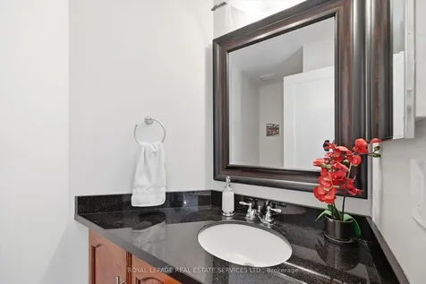 1156 Potters Wheel Crescent Oakville ON L6M 1J2