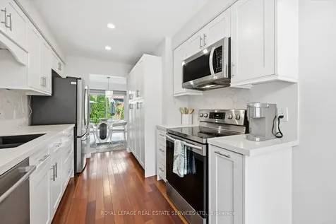 1156 Potters Wheel Crescent Oakville ON L6M 1J2