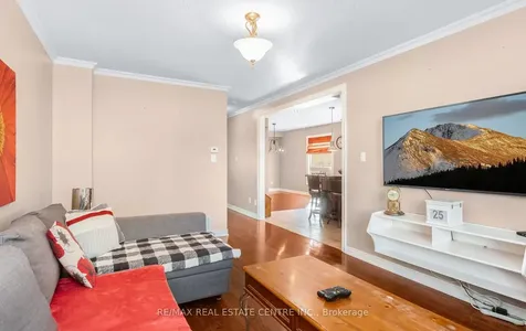 6522 Edenwood Drive Mississauga ON L5N 3L6