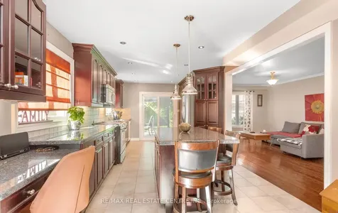 6522 Edenwood Drive Mississauga ON L5N 3L6