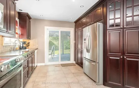6522 Edenwood Drive Mississauga ON L5N 3L6