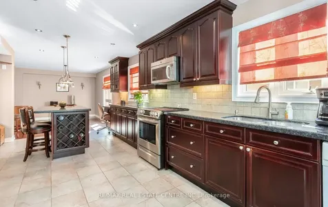 6522 Edenwood Drive Mississauga ON L5N 3L6