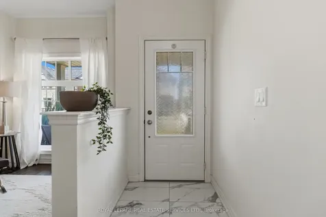 3875 Tufgar Crescent Burlington ON L7M 1N7