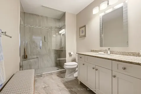 2140 Turnberry Road Burlington ON L7M 4L8