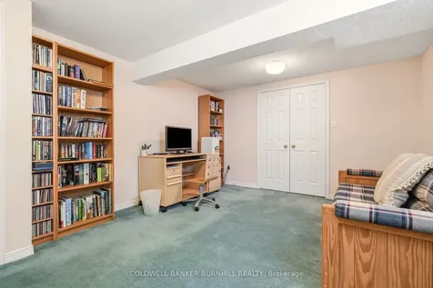 2140 Turnberry Road Burlington ON L7M 4L8