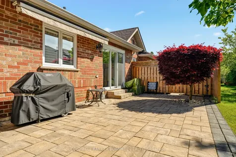2140 Turnberry Road Burlington ON L7M 4L8