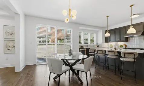 140 Magnolia Crescent Oakville ON L6M 4M1