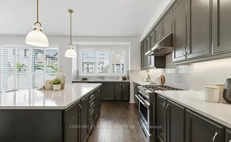 140 Magnolia Crescent Oakville ON L6M 4M1