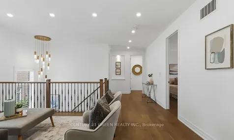 140 Magnolia Crescent Oakville ON L6M 4M1