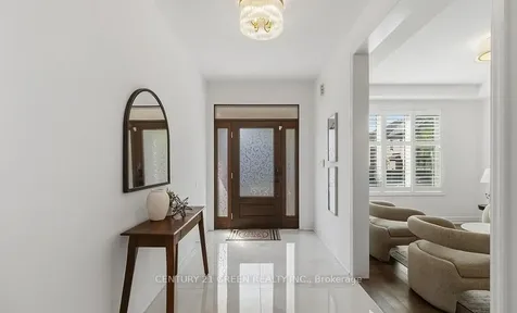 140 Magnolia Crescent Oakville ON L6M 4M1