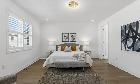 140 Magnolia Crescent Oakville ON L6M 4M1