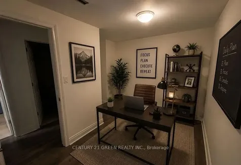 140 Magnolia Crescent Oakville ON L6M 4M1